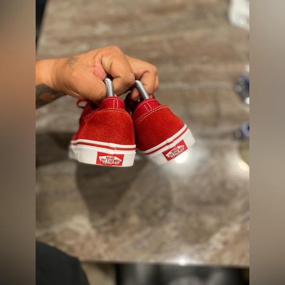 Red classic vans - Picture 5 of 9